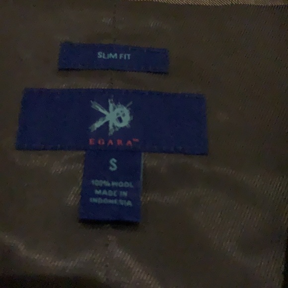 Best - Picture 3 of 3